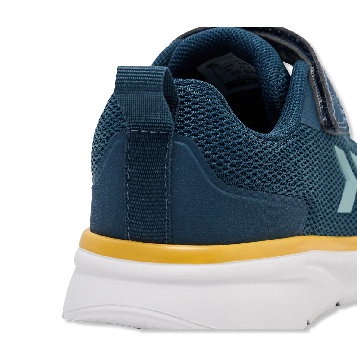 Actus tr Sneakersy