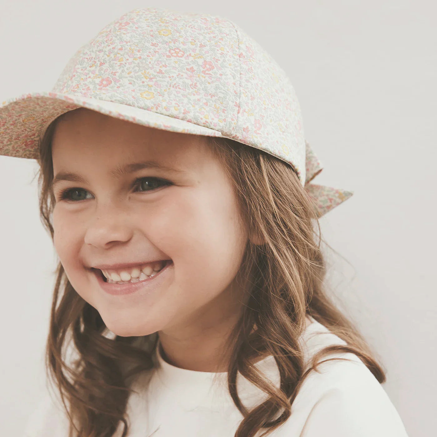 Cap czapka z daszkiem