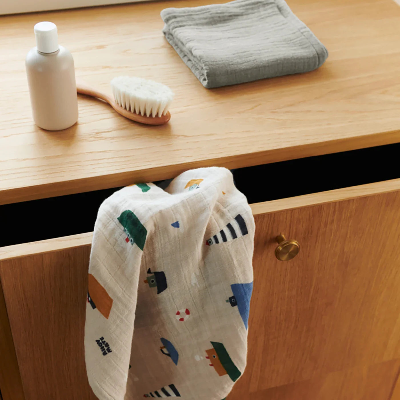 Lewis Pieluszka z tkaniny