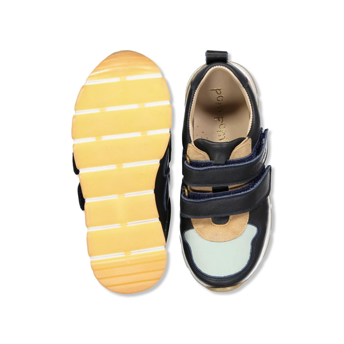 sneakersy