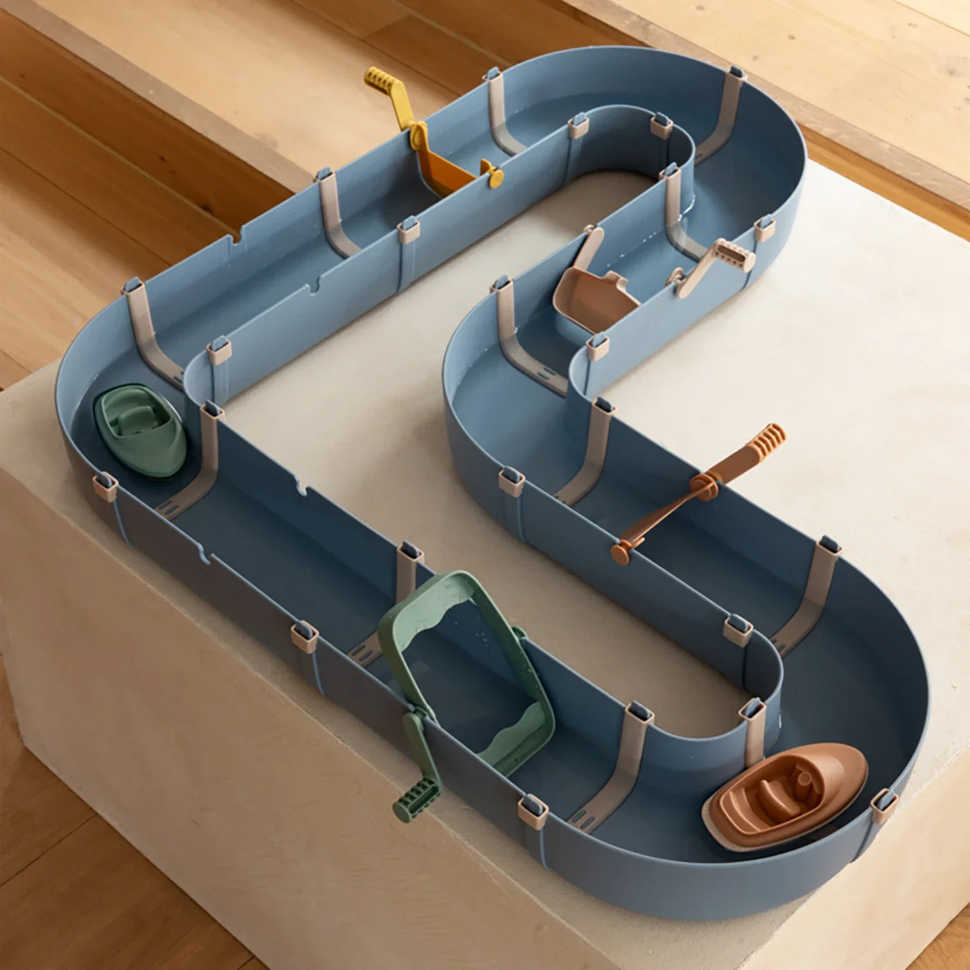 Cassian zabawy w wodzie