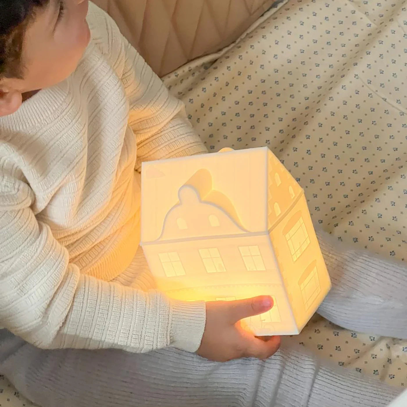 Off white Lampa