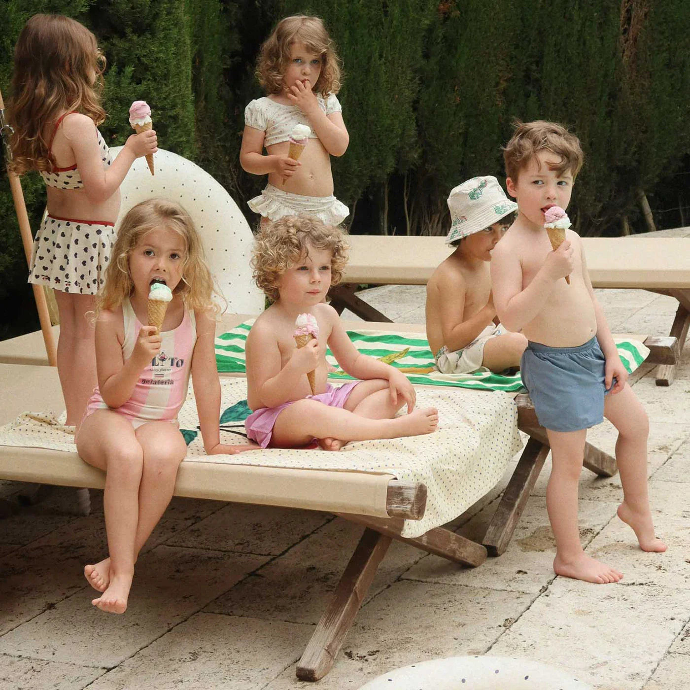 MANON stroje kąpielowe